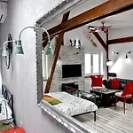 Daire In The Attic Unikatowe Apartmenty By Stayly