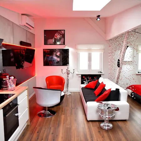 In The Attic Unikatowe Apartmenty By Stayly Appartamento *